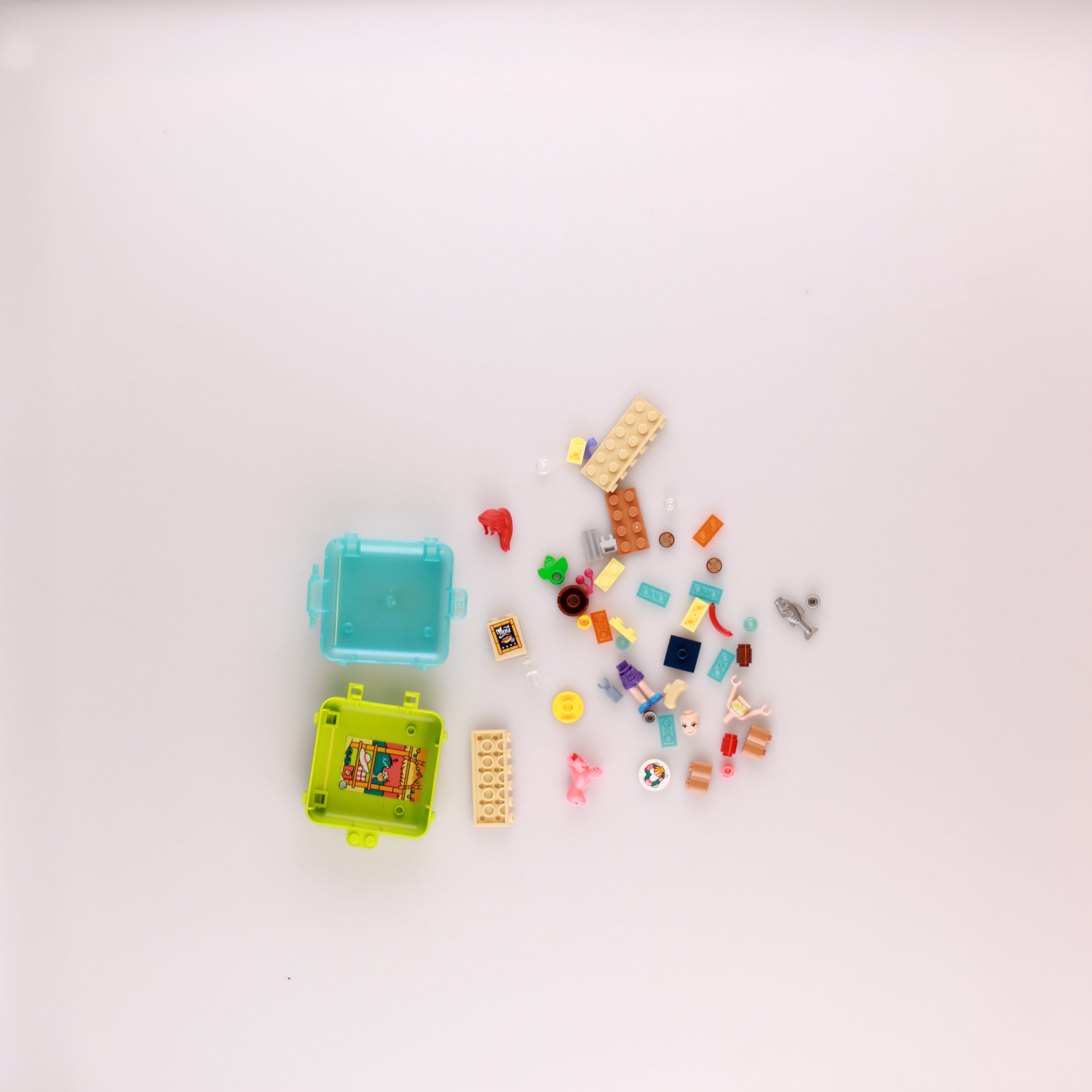 Mia's Summer Play Cube