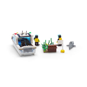 Diving Yacht