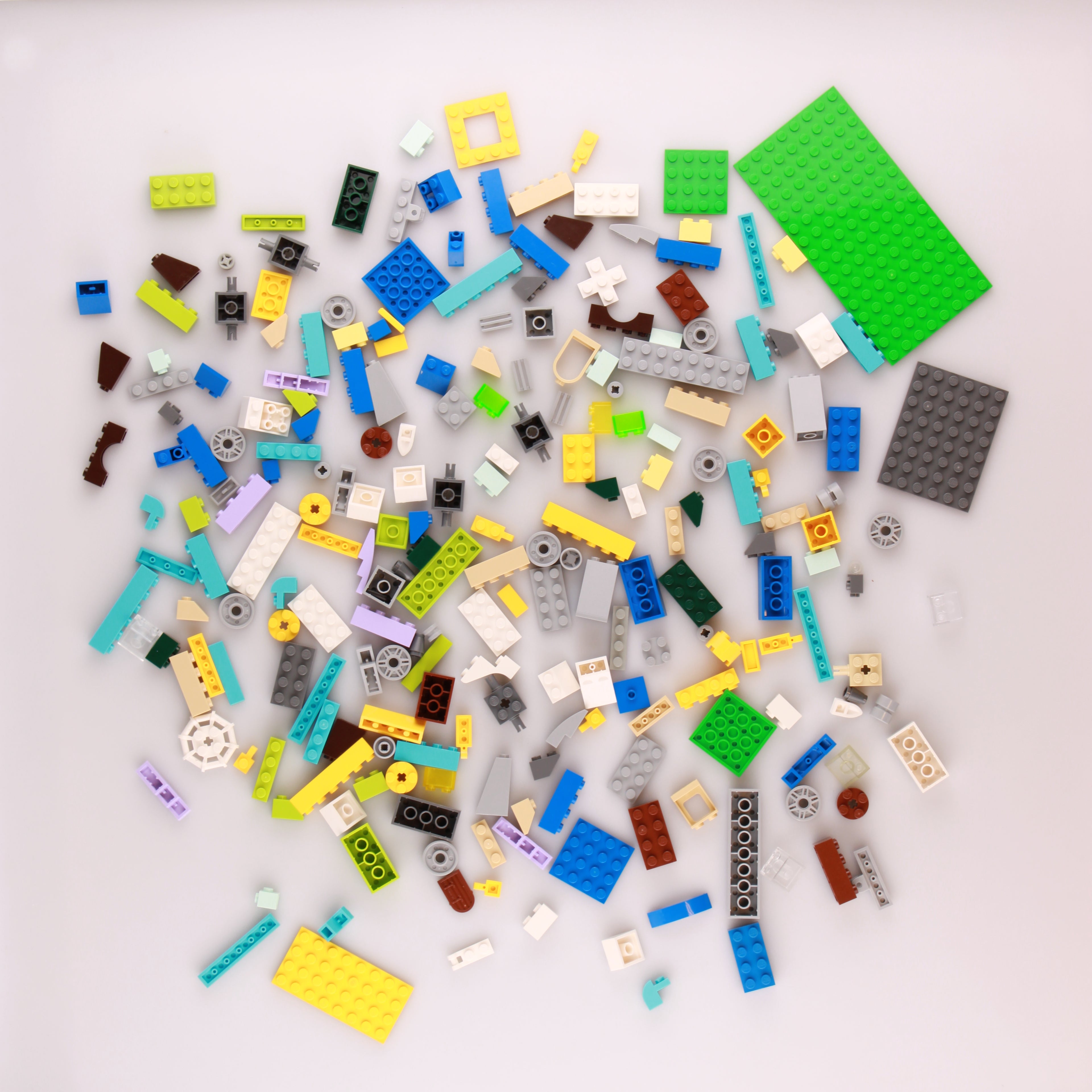 Medium Creative Brick Box